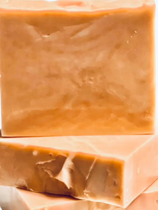 Sea moss manuka honey soap